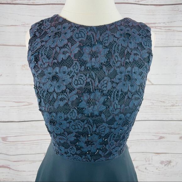 Cache vintage navy fit and flare lace beaded bodice - Picture 2 of 10